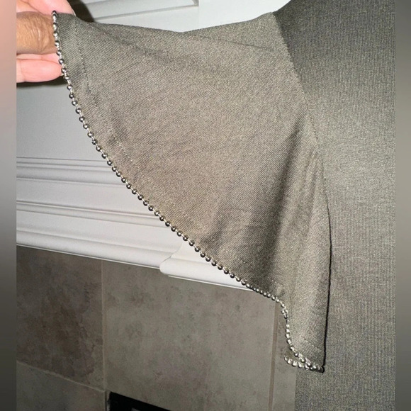 Ted Baker London Blouse Flutter Sleeves with beads- olive green- Size 4-6 Small - Picture 9 of 13